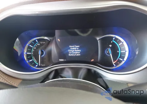 2021 Chrysler Pacifica Hybrid Limited z USA, uszkodzony, nr VIN 2C4RC1S71MR510836